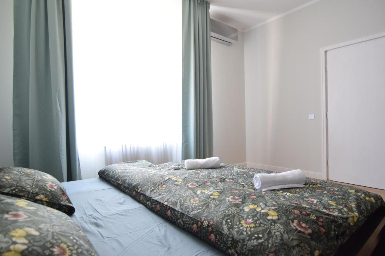 Beautiful Apartment In Old City Bucharest Luaran gambar