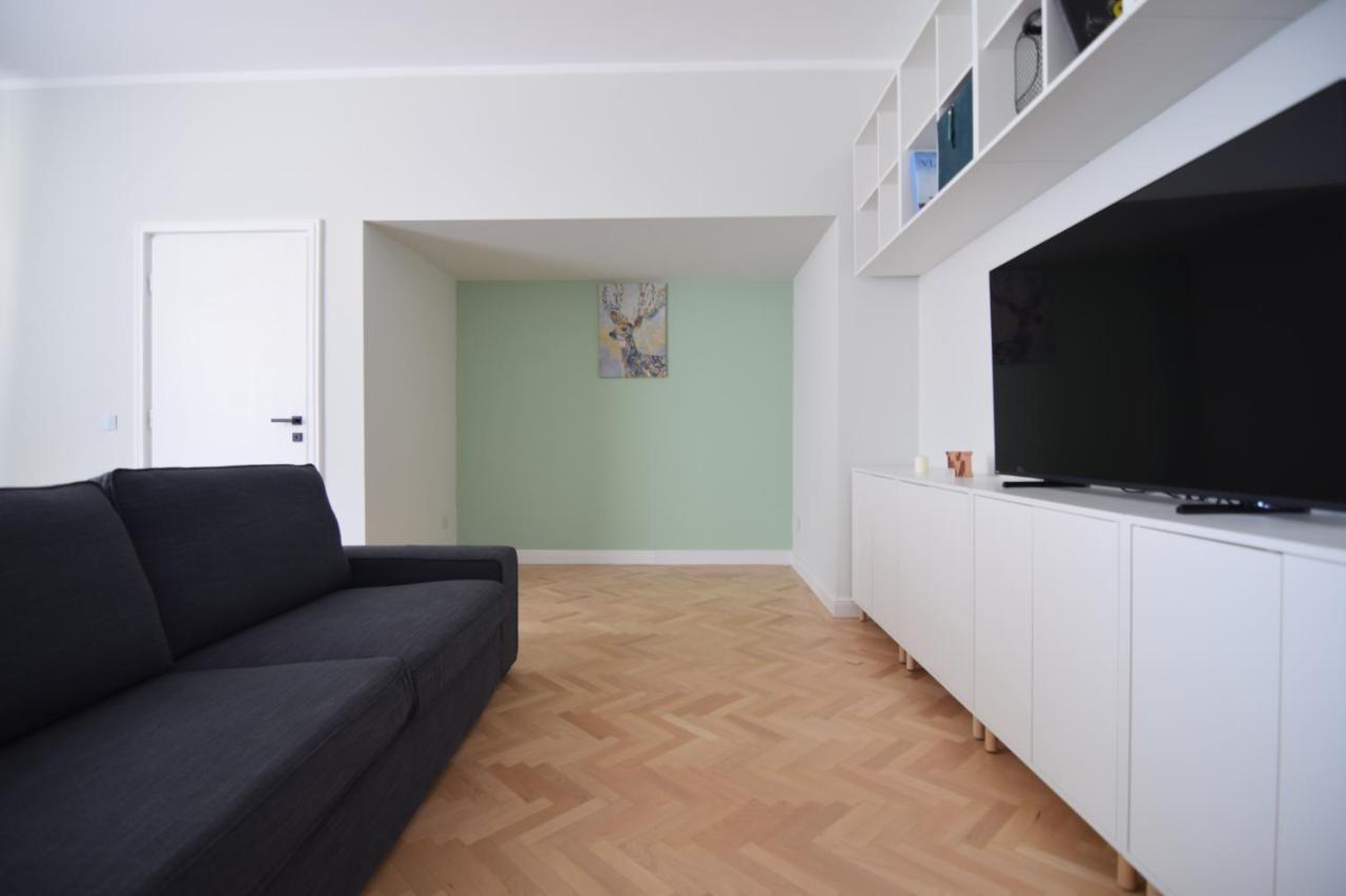 Beautiful Apartment In Old City Bucharest Luaran gambar